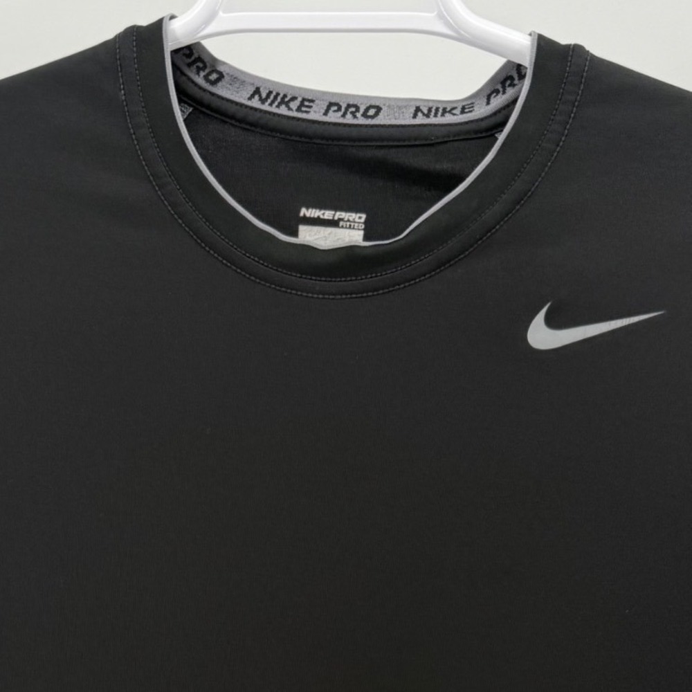 Nike Pro Fitted Mens Black Short Sleeve Training Shirt 269609-010 Size L